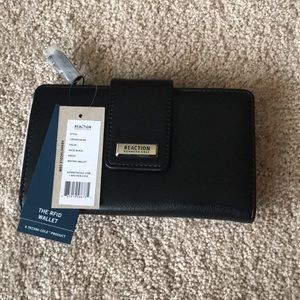 NWT Kenneth Cole RFID wallet